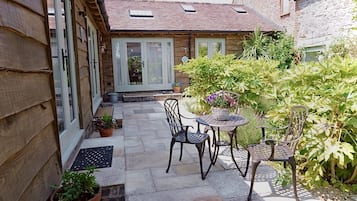 House | Terrace/patio