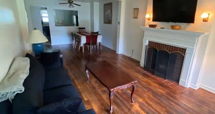 ‘Clara’ Just Off I-75! 2 Full Bedrooms!