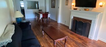 ‘Clara’ Just Off I-75! 2 Full Bedrooms!