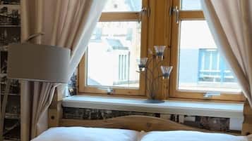 Apartment | 1 bedroom, iron/ironing board, free WiFi, bed sheets