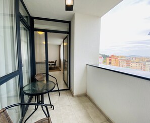 Apartamento Deluxe | Terraza o patio