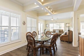 Smart TV - Oceanview 4BR/4BA Condo, Steps to Beach/Pool (Ocean Isle Beach)