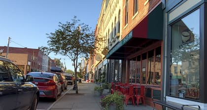 Newly Renovated Penn Yan Apartment < 1 Mi to Lake!