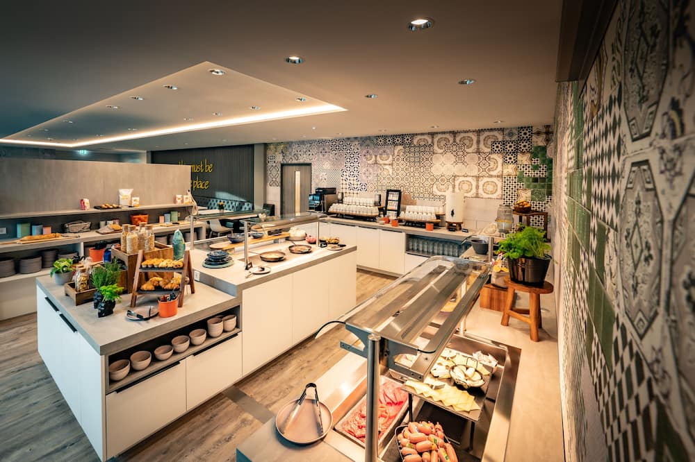 LOGINN Hotel Stuttgart Zuffenhausen
