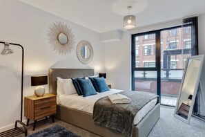 1 bedroom, iron/ironing board, WiFi, bed sheets - 1BR Apartment in Heart of Birmingham | Roof access (Birmingham)
