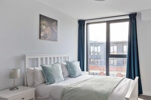 1 Schlafzimmer, Schreibtisch, Bügeleisen/Bügelbrett, WLAN