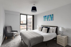 1 bedroom, iron/ironing board, WiFi, bed sheets - Cosy 1 Bed in Central Birmingham (Birmingham)