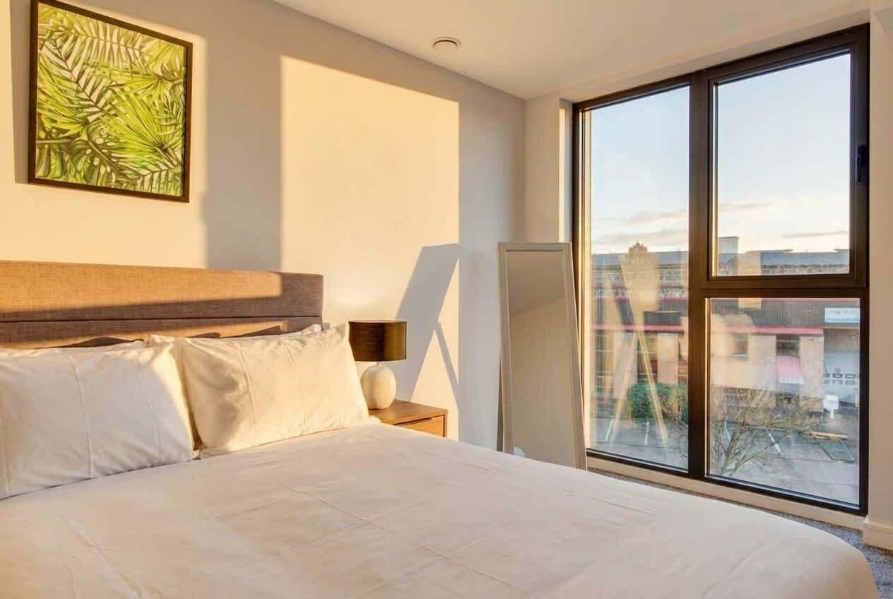 1 sovrum, skrivbord, strykjärn/strykbräda och wi-fi