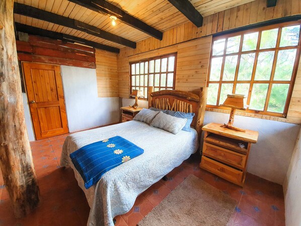 4 bedrooms, free WiFi, bed sheets, wheelchair access