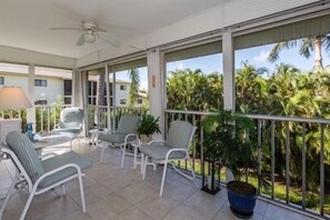 Immagine non classificata, 5 di 11, pulsante