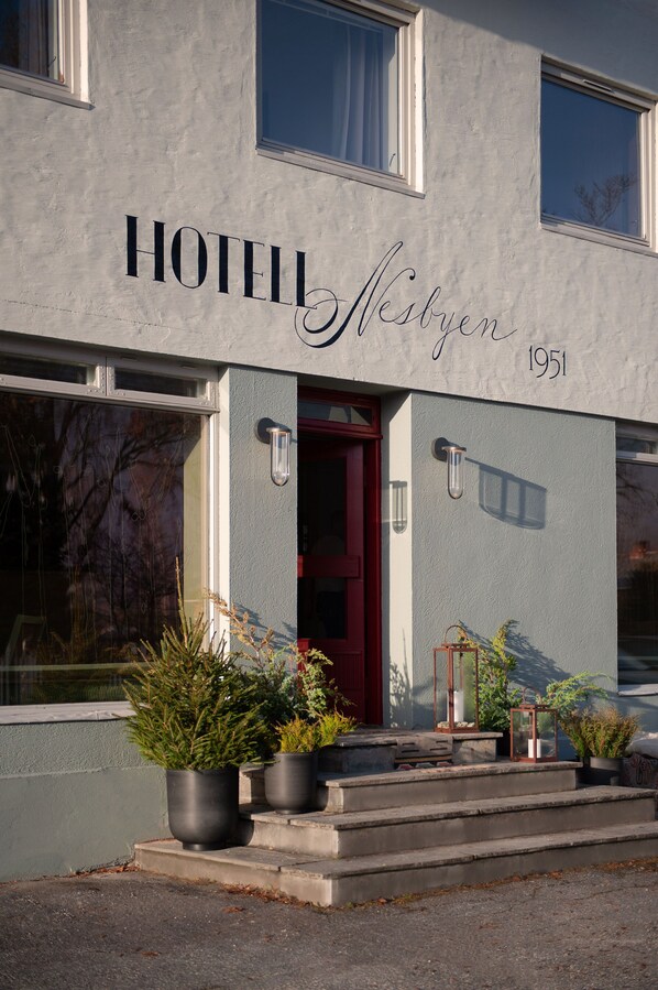 Front of property - Hotell Nesbyen (Nes)