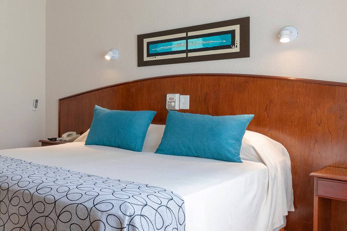 Standard Double or Twin Room | Desk, laptop workspace, blackout drapes, WiFi (free)