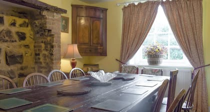 7 bedroom accommodation in Whitchurch
