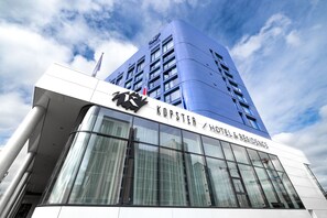 Front of property - KOPSTER Hotel Residence Paris Colombes (Colombes)