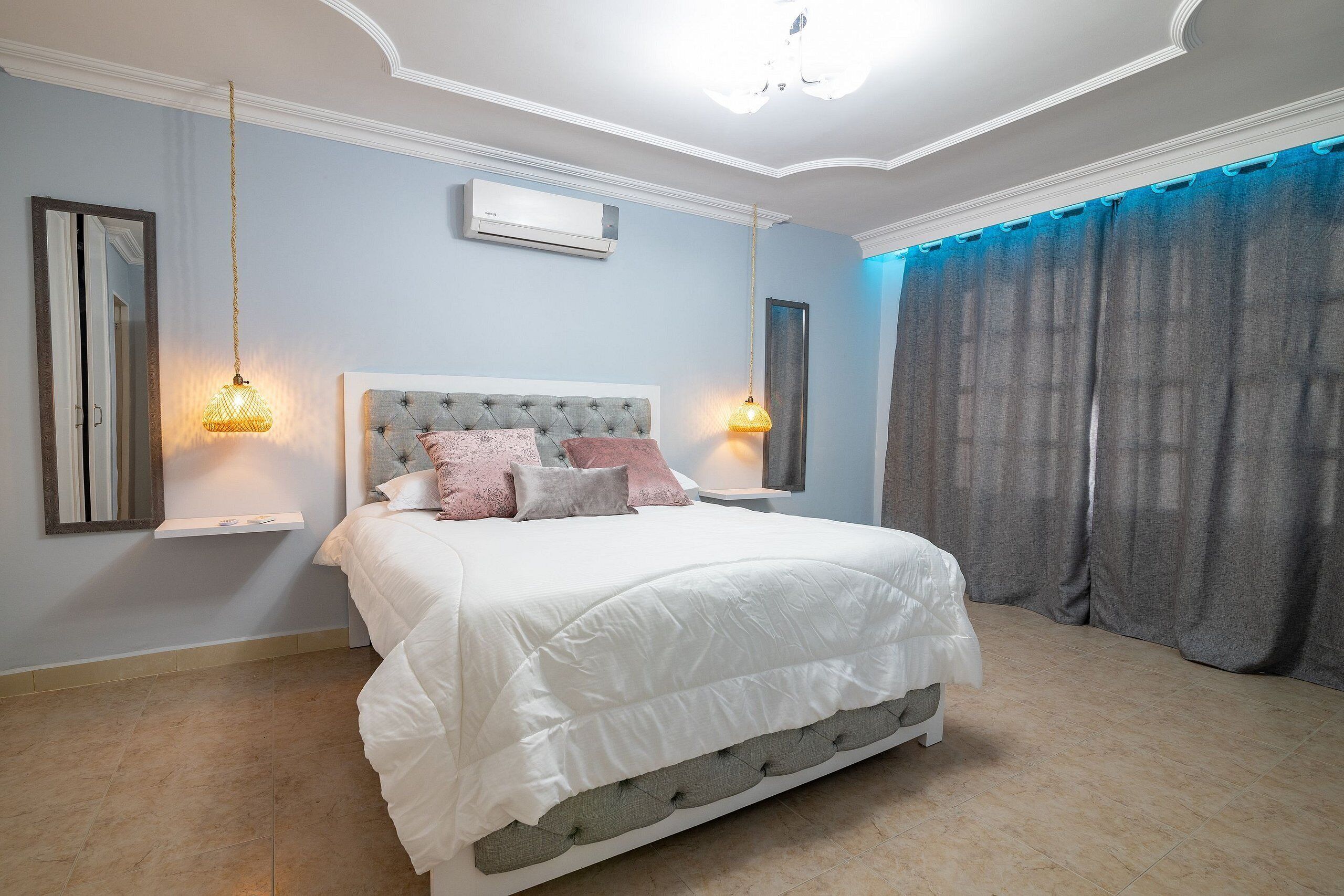 6 bedrooms, iron/ironing board, internet