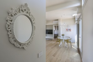 Appartement de base, Plusieurs lits | Salle de séjour | Téléviseur, services de diffusion en continu