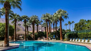 Unclassified image, 3 of 27, button - Deauville 413 (Palm Springs)