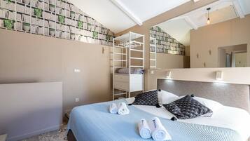 1 bedroom, iron/ironing board, WiFi, bed sheets