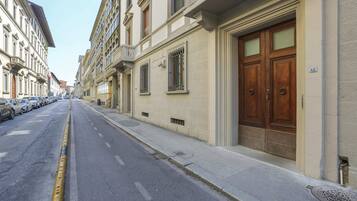 Basic Apartment, Multiple Beds | Exterior