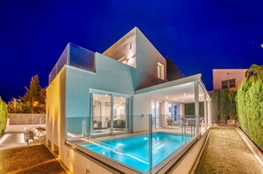 Pool - Modern house Margalida near sea in Alcudia (Alcúdia)