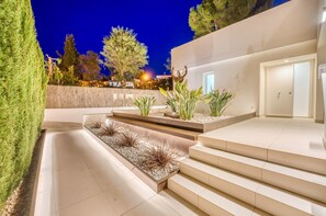 Terrace/patio - Modern house Margalida near sea in Alcudia (Alcúdia)