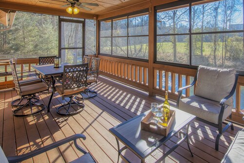 Tranquil Riverfront Retreat