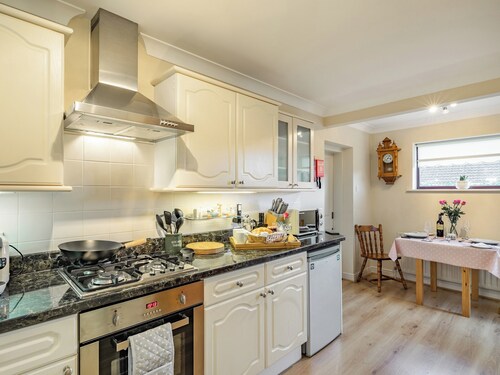 2 bedroom accommodation in Epworth, near Market Rasen