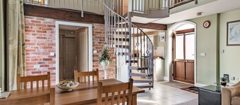 The Granary - UK36124