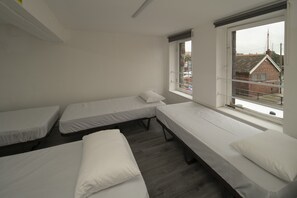 Free WiFi, bed sheets - Harbourside Hostel Bristol (Bristol)