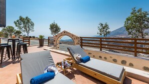 Property grounds - Beautiful sea views, Close to Beautiful Beaches of South Crete (Rethymno)