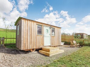 Exterior - Woodside Hut 1 - UK36105 (Strathpeffer)