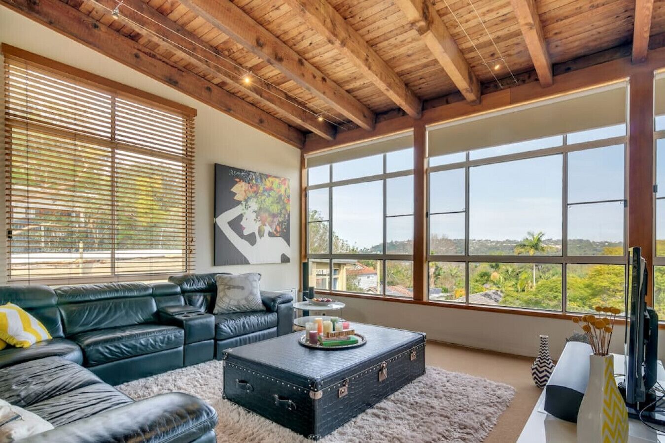 Spacious Studio with Lagoon Views