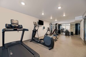 Fitness facility - WoodSpring Suites Phoenix-Deer Valley (Phoenix)