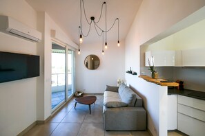 TV - Le Couchant studio Vue Mer B401 dans résidence avec accès privé à la plage (Le Grau-du-Roi)