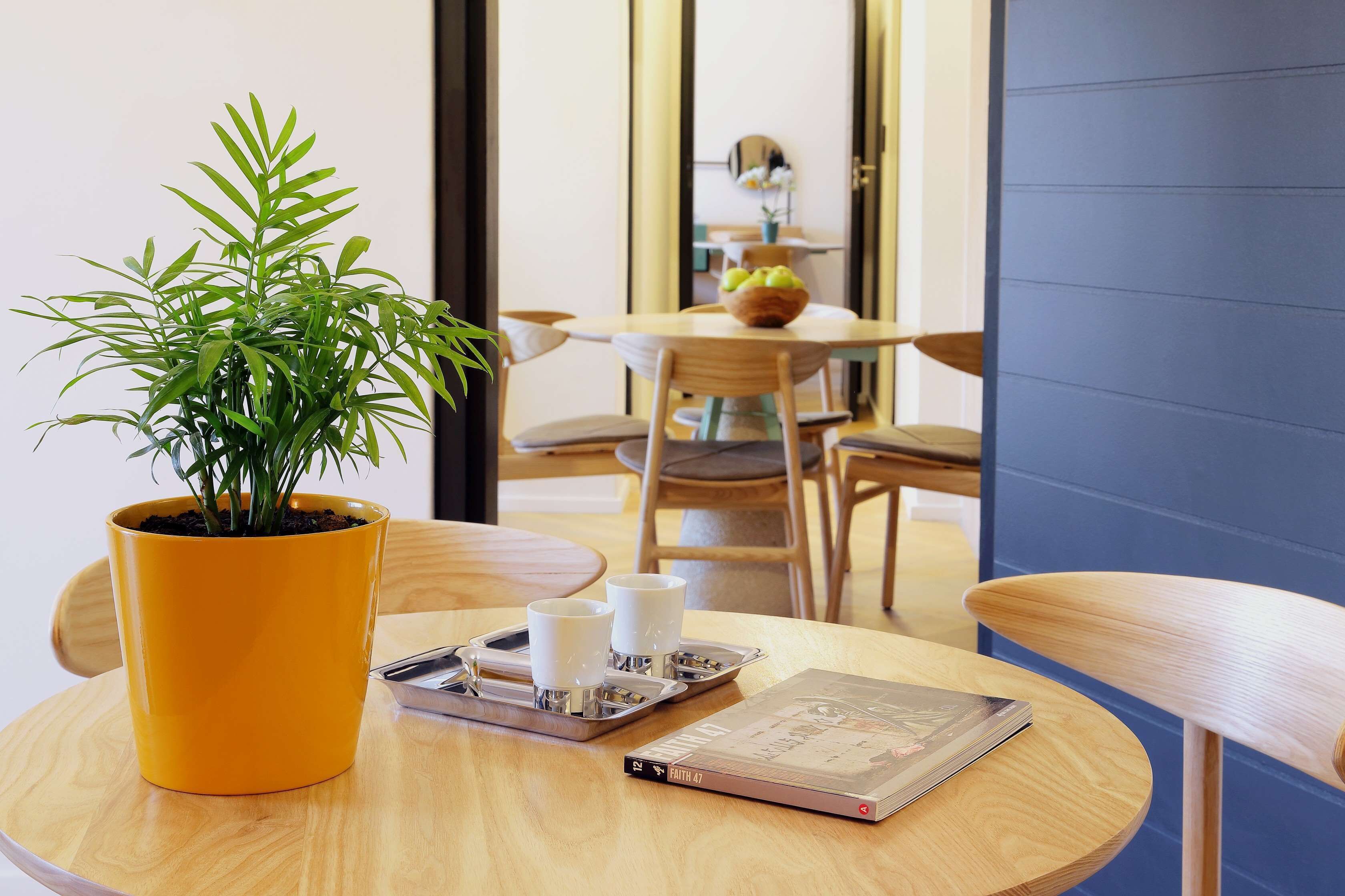 family suite | in-room safe, desk, laptop workspace, blackout curtains