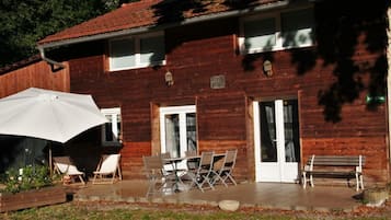 Family Cottage, Private Bathroom, Garden View (A l'orée du bois) | Exterior