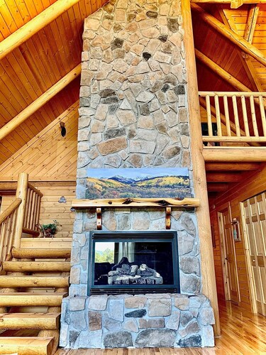 Cowboy Cabin in the Mountains - Quiet Getaway