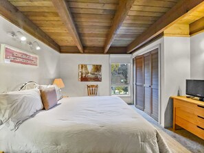 4 chambres, fer et planche à repasser, Wi-Fi gratuit, draps fournis