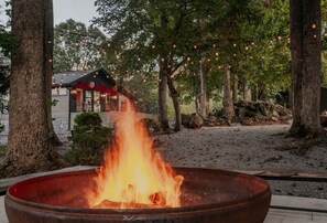 Property grounds - 1BR + Loft Lake Chatuge Cabin w/ Mountain Views (Hiawassee)