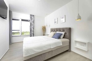 3 室のベッドルーム、WiFi