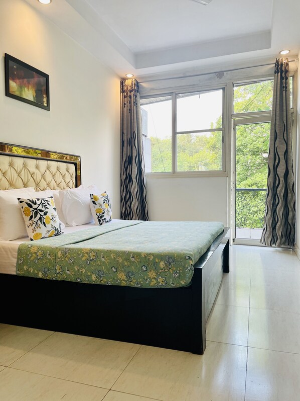 1 bedroom, iron/ironing board, free WiFi, bed sheets