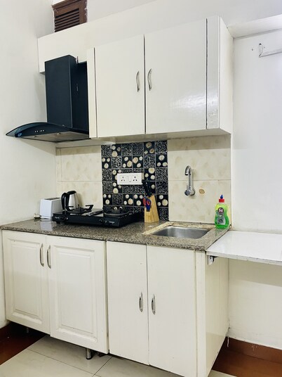 BluO Modern Studio - Defence Colony Market
