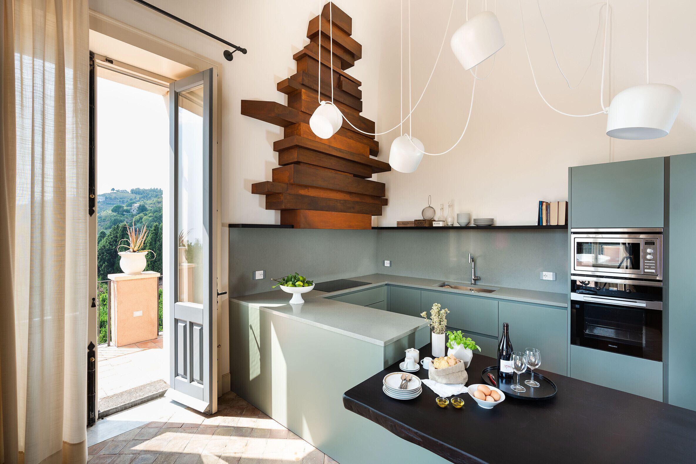 Kühlschrank, Mikrowelle, Ofen, Geschirrspüler