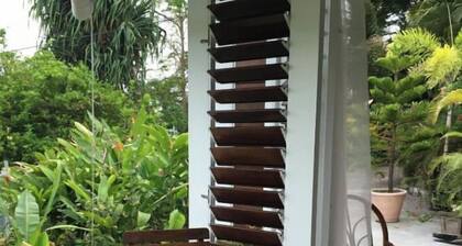 2 bedroom Garden Apartment with a/c balcony fully equipped =