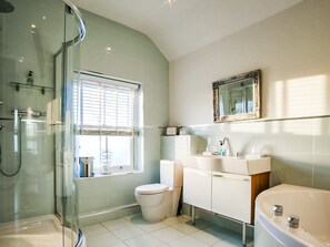 Towels - Blashford Manor Farm House (Ringwood)