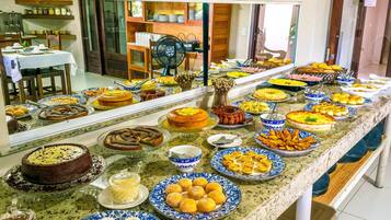 Free daily self-service breakfast