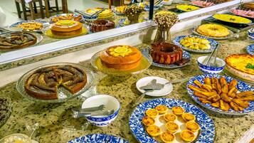 Free daily self-service breakfast