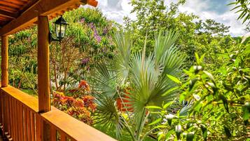 Free daily self-service breakfast