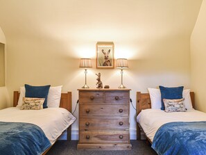 3 bedrooms, free WiFi, bed sheets