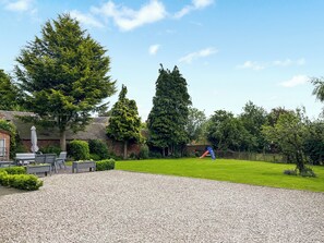 Children's area - 3 bedroom accommodation in Shirley, near Ashbourne (Shirley, near Ashbourne)